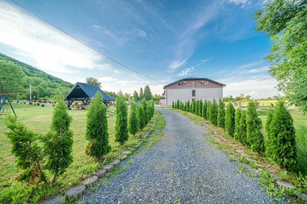 Resort Big House Plitvicka Jezera Licko Petrovo Selo Exterior foto